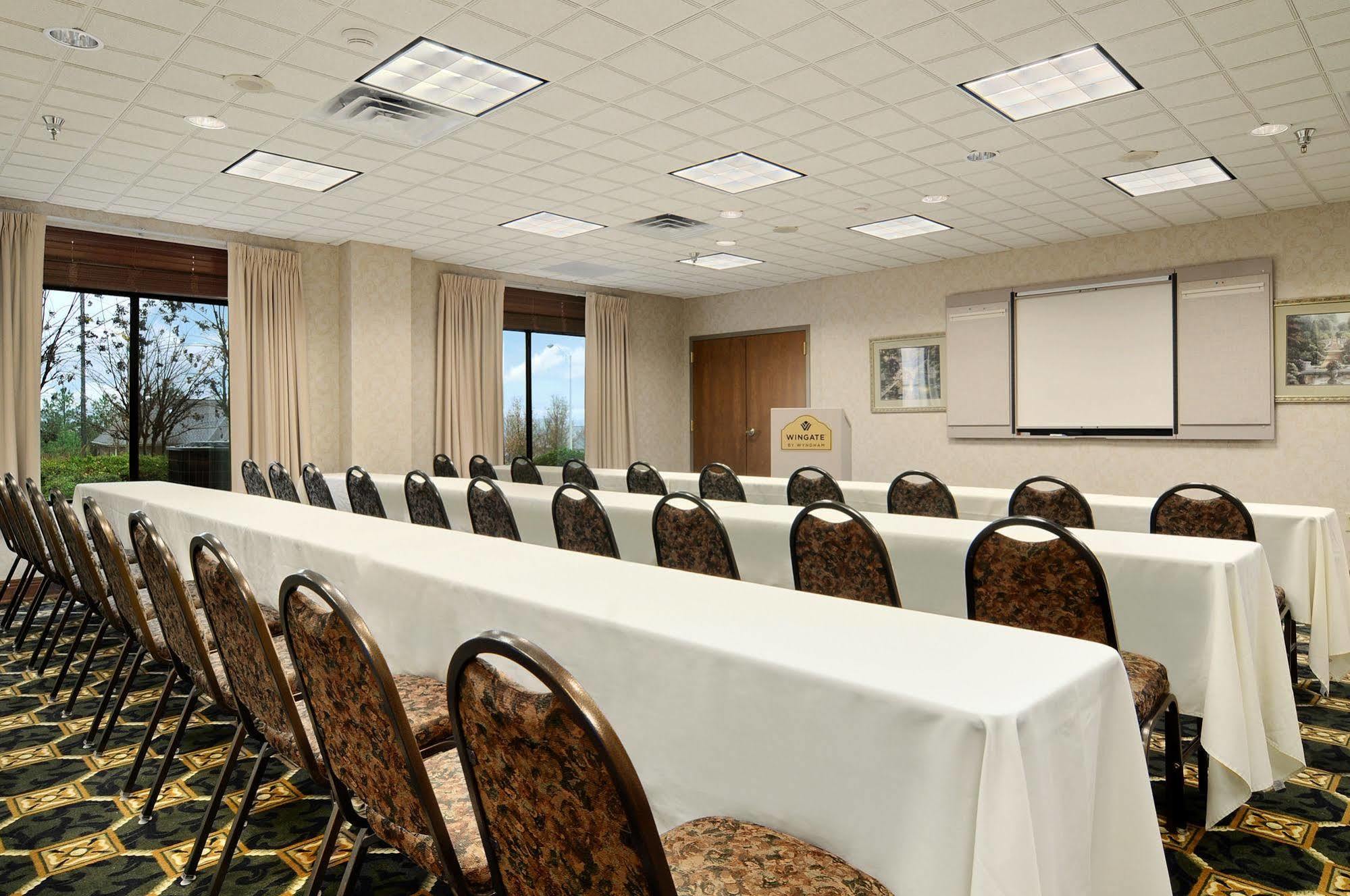 Holiday Inn Cleveland By Ihg מראה חיצוני תמונה